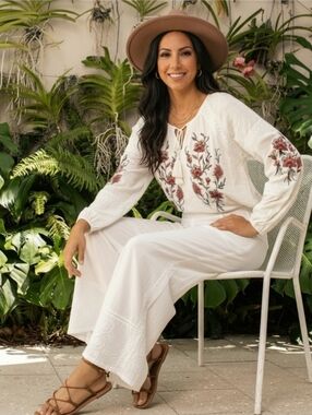 Cupio White Top with Rose Embroidery and Tie Neck